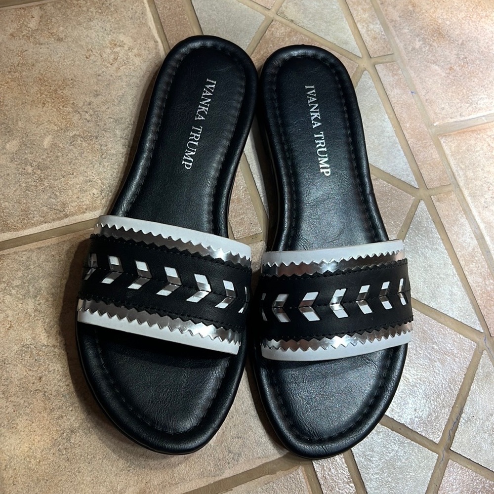 IVANKA TRUMP sandals Luce lake new black and white beautiful style